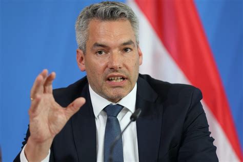 Oostenrijk en Hongarije bewijzen dat neutraliteit ook een optie is