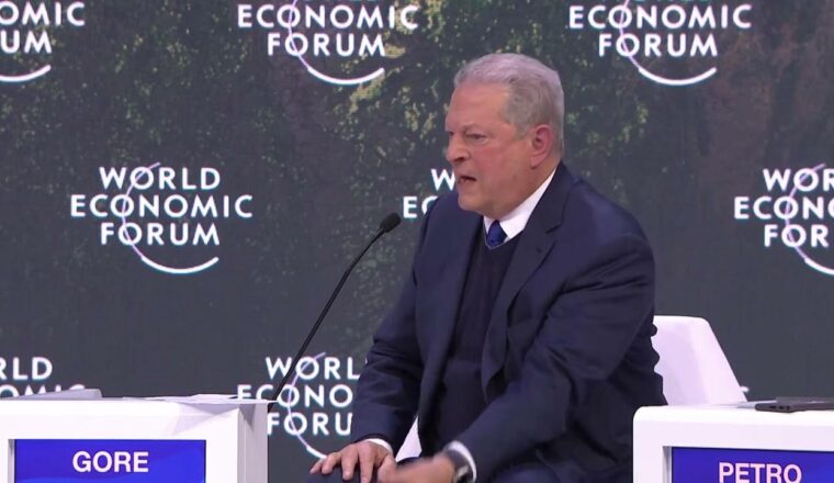 Al Gore tijdens tirade in Davos: “Uitstoot equivalent van 600.000 Hiroshima-bommen per dag”